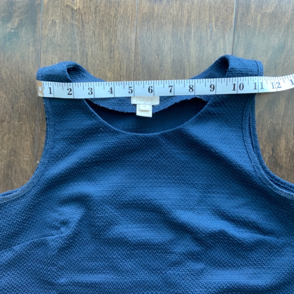 J. CREW Navy Blue Sleeveless Tank. Size 0. - Picture 8 of 9